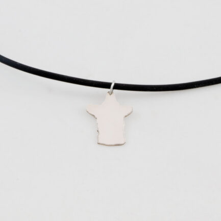 Colgante plata silueta Dama de Baza | HD Joyeros